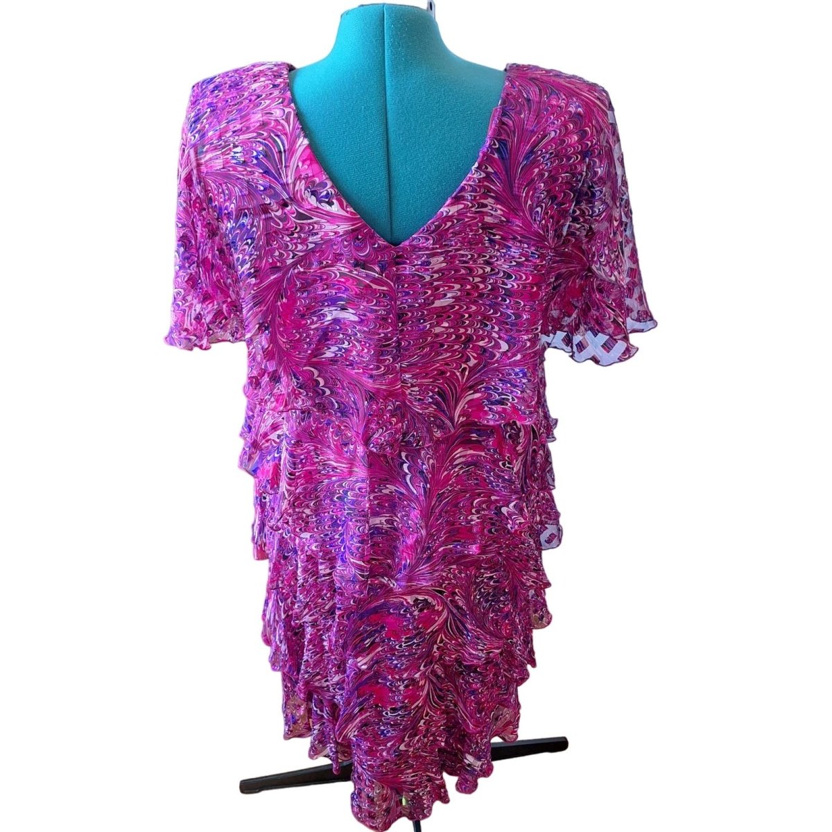 Vintage 70s/80s Hot Pink/Purple Swirl Ruffled Flutter Sleeve Dress Women Size Large - themallvintage The Mall Vintage