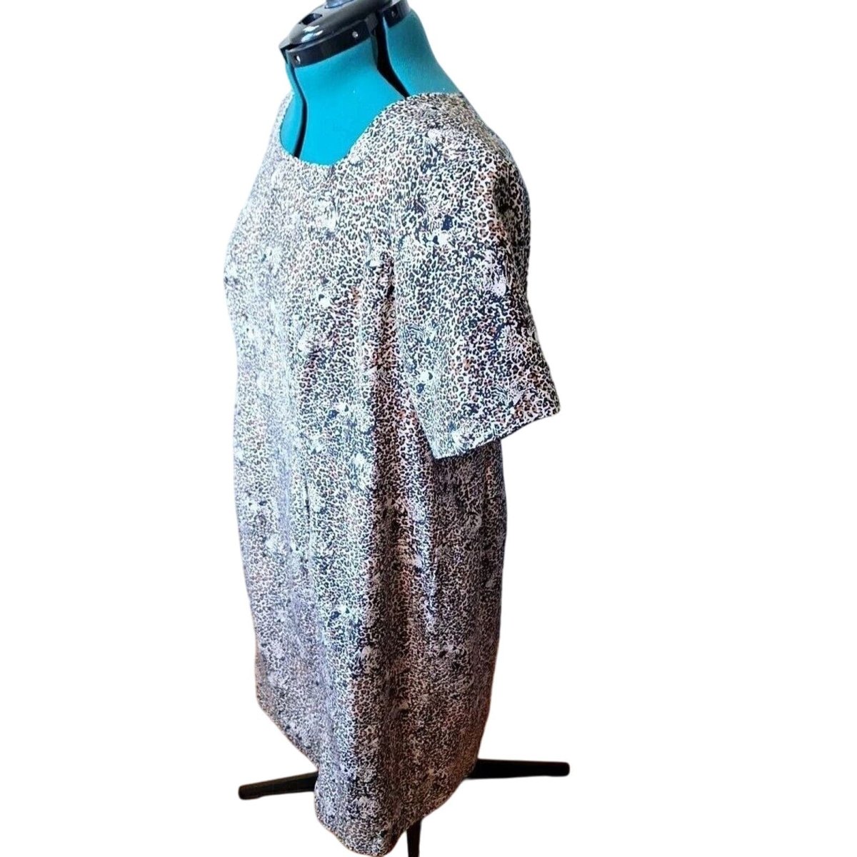 Vintage 90s Silk Leopard/Cheetah Print Dress Women Size 20W - themallvintage The Mall Vintage