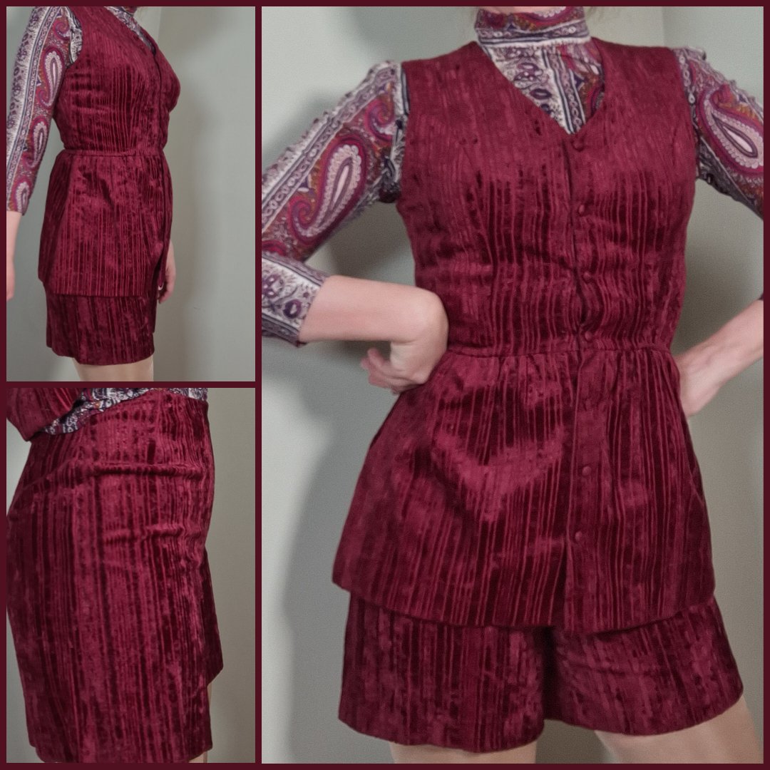 60s/70s Burgundy Crushed Velvet Vest and Shorts Set S/M - themallvintage The Mall Vintage