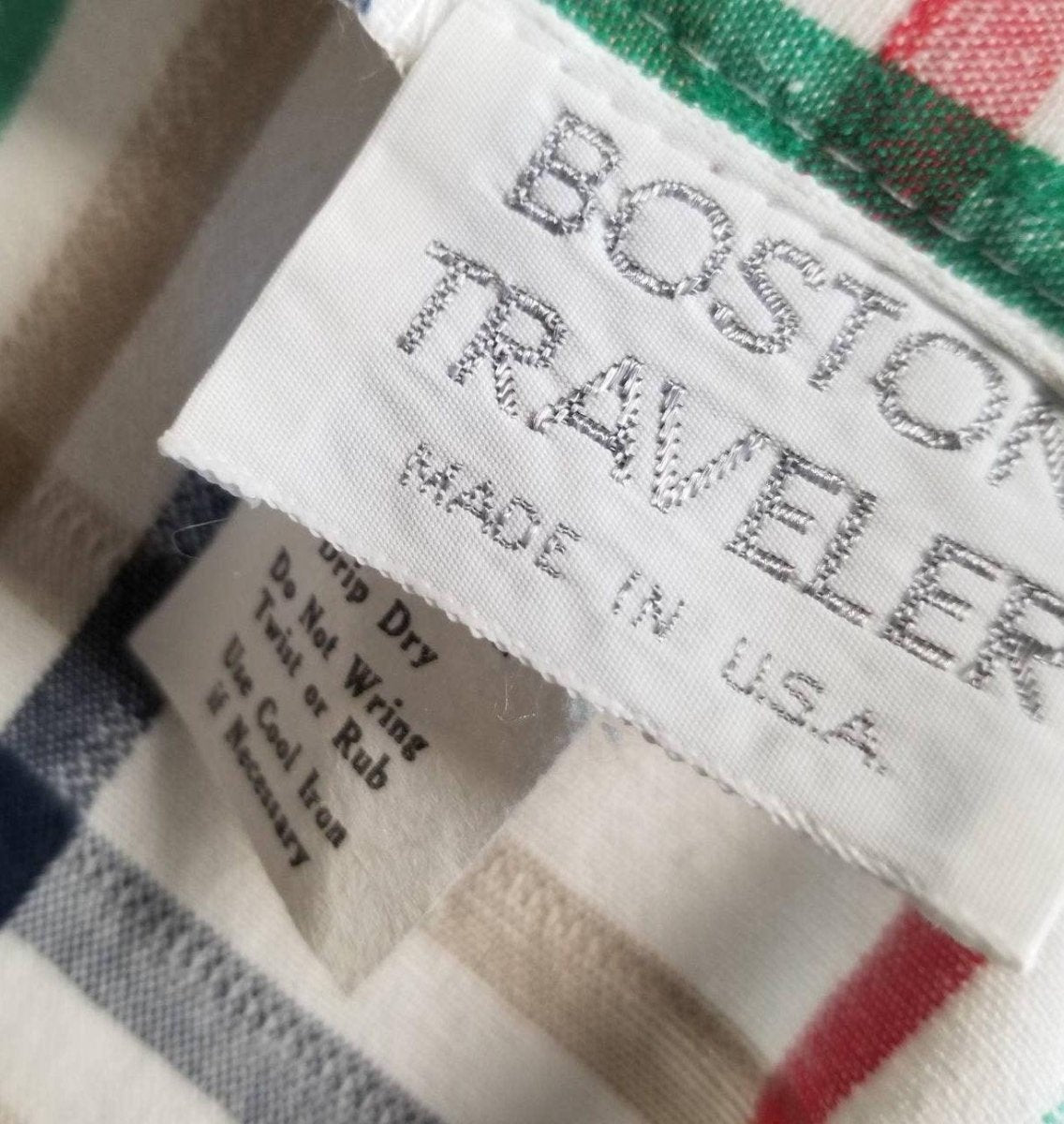 70s Boston Traveler White Plaid Skirt Suit 15/16 L/XL - themallvintage The Mall Vintage