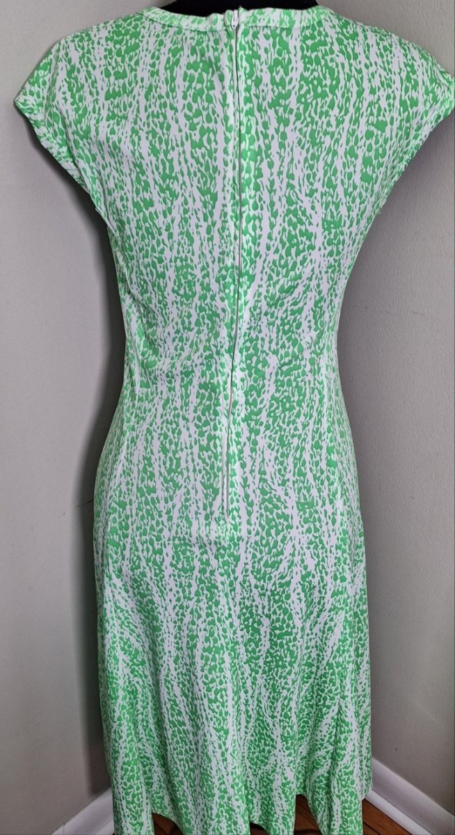 70s Green and White Dress Set by the Wilroy Traveller - themallvintage The Mall Vintage