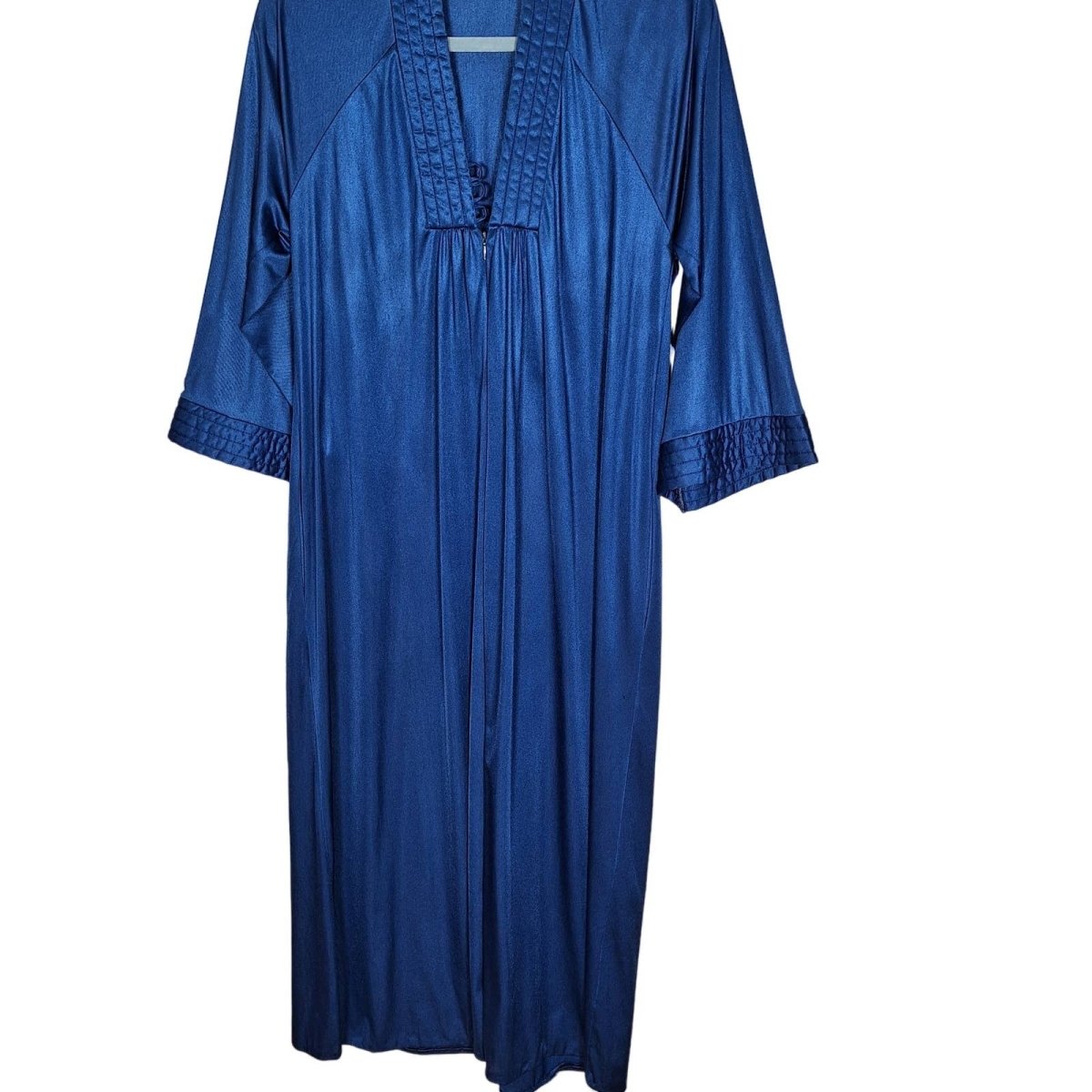 70s/80s Blue Nylon Dressing Gown - themallvintage The Mall Vintage