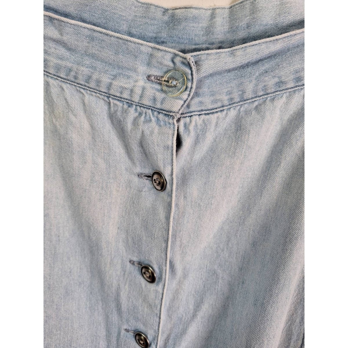 80s Button Front Denim Midi Skirt L/XL Waist 34" to 36" - themallvintage The Mall Vintage