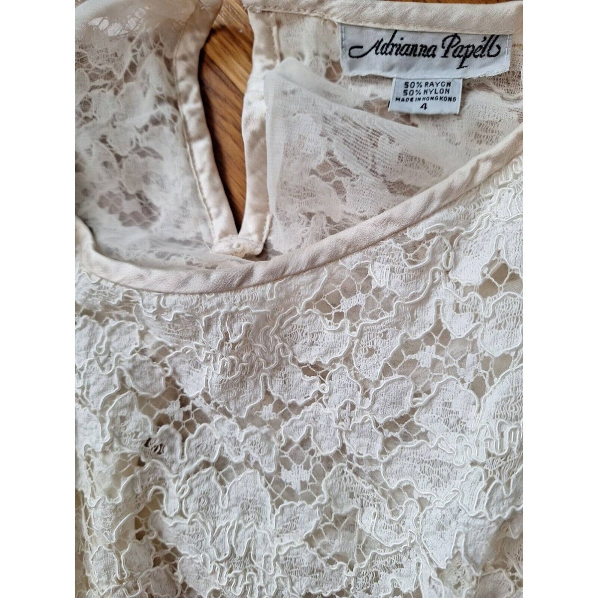 80s/90s Cream Sheer Lace Dolman Blouse Size 4 Small - themallvintage The Mall Vintage
