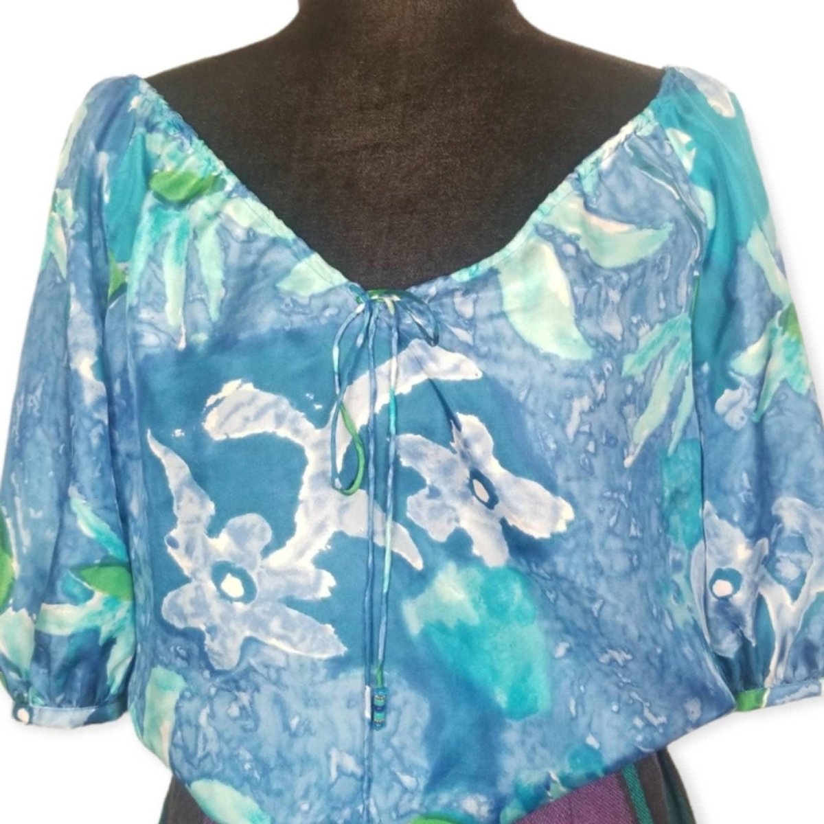 90s Silk Watercolor Balloon Sleeve Blouse Small - themallvintage The Mall Vintage