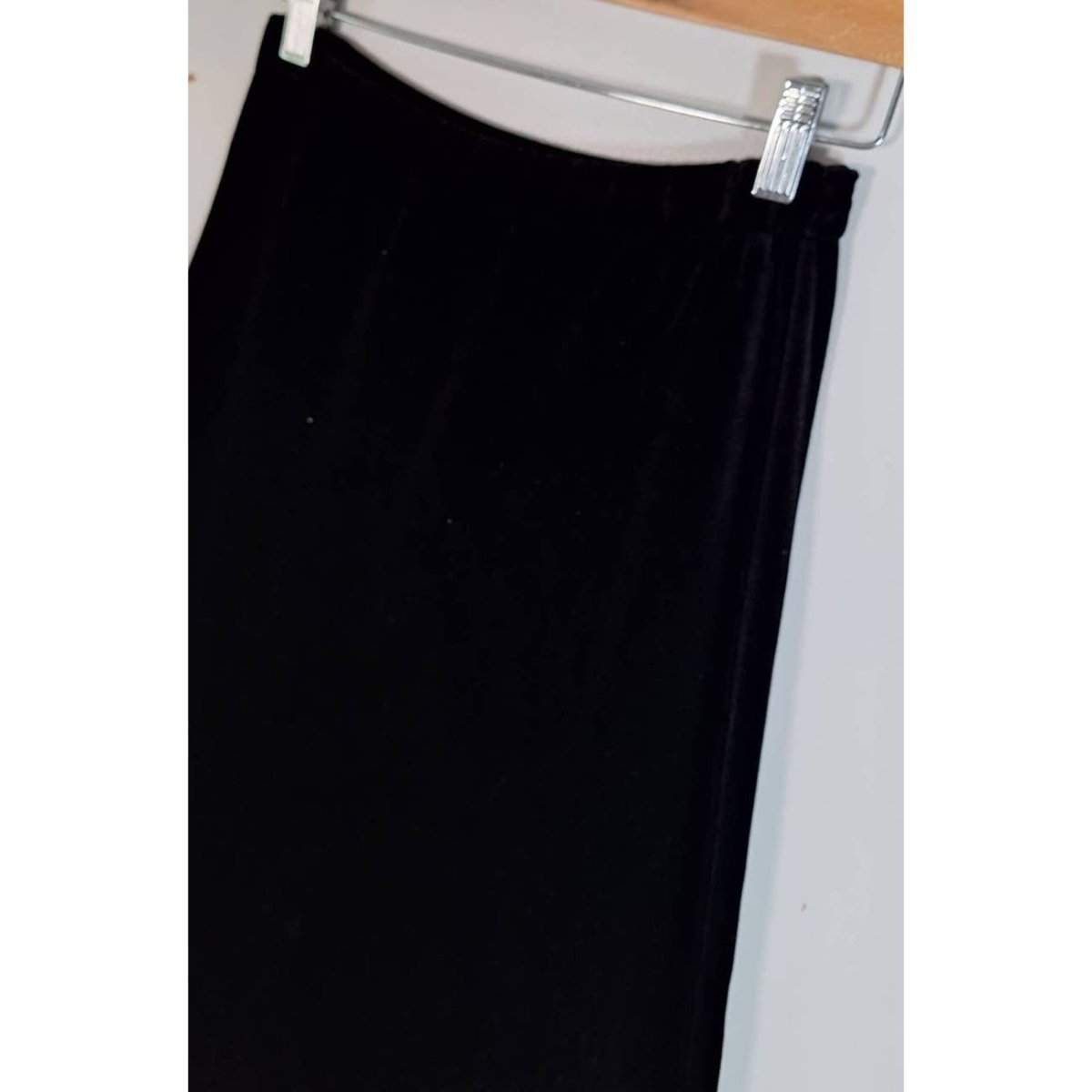 Vintage 70s Black Velvet A-Line Maxi Skirt Women's Size S/M - themallvintage The Mall Vintage
