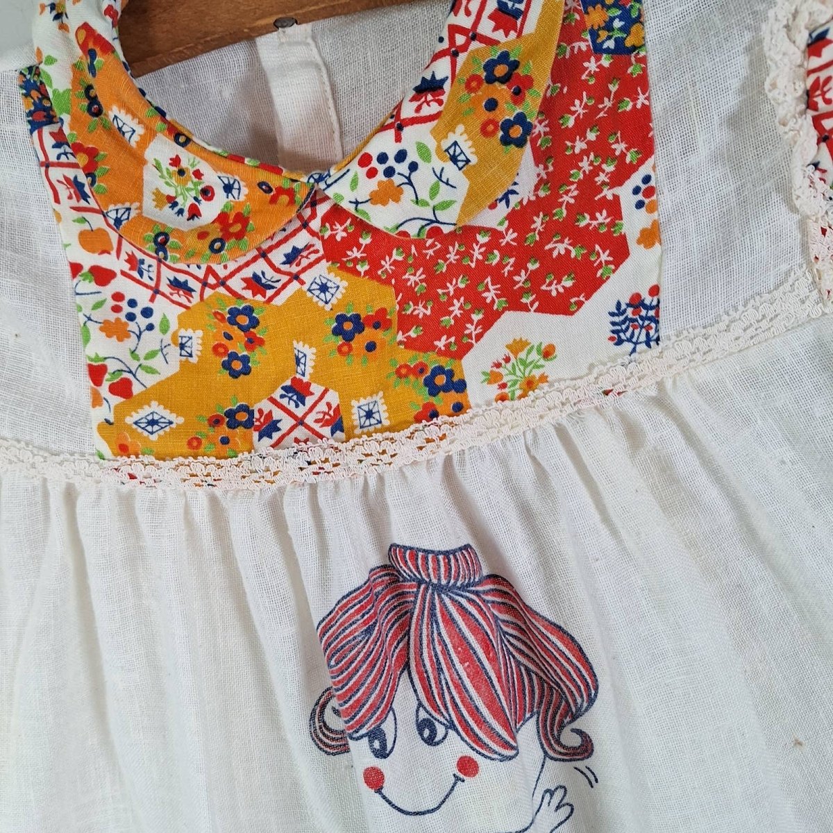 Vintage 70s Cotton Gauze Novelty Dress Toddler Chest 26" Lenth 18" - themallvintage The Mall Vintage