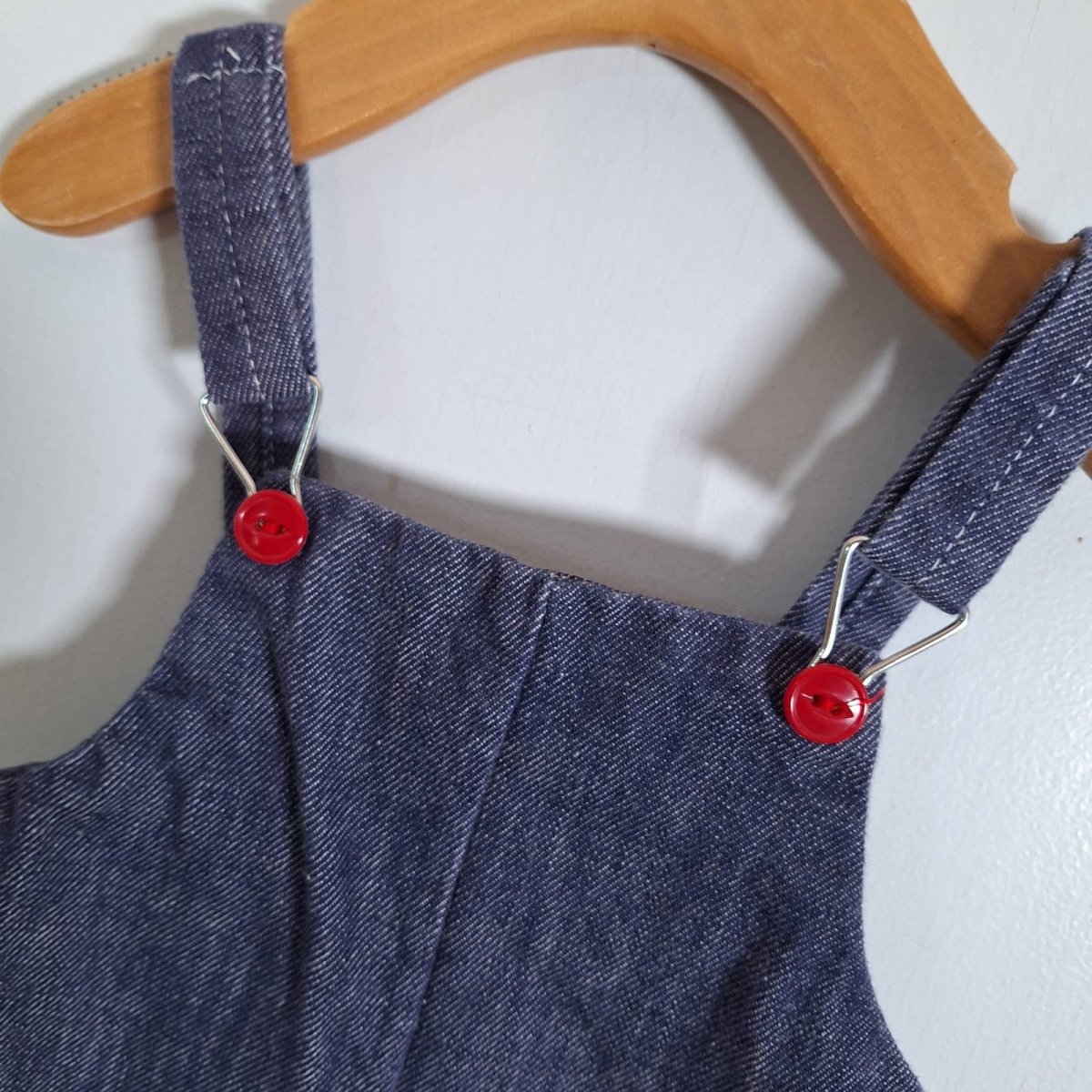 Vintage 70s Infant/Toddler Denim Overalls Unisex Size UP TO 18 Months - themallvintage The Mall Vintage