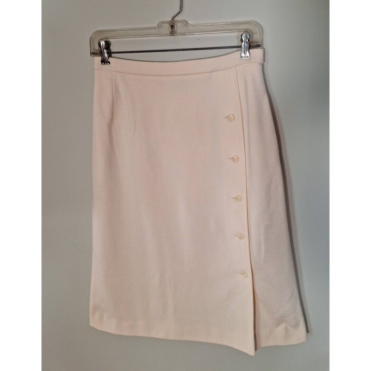 Vintage 70s/80s Cream Wool Button Front Midi Skirt Women Size 8 Medium - themallvintage The Mall Vintage