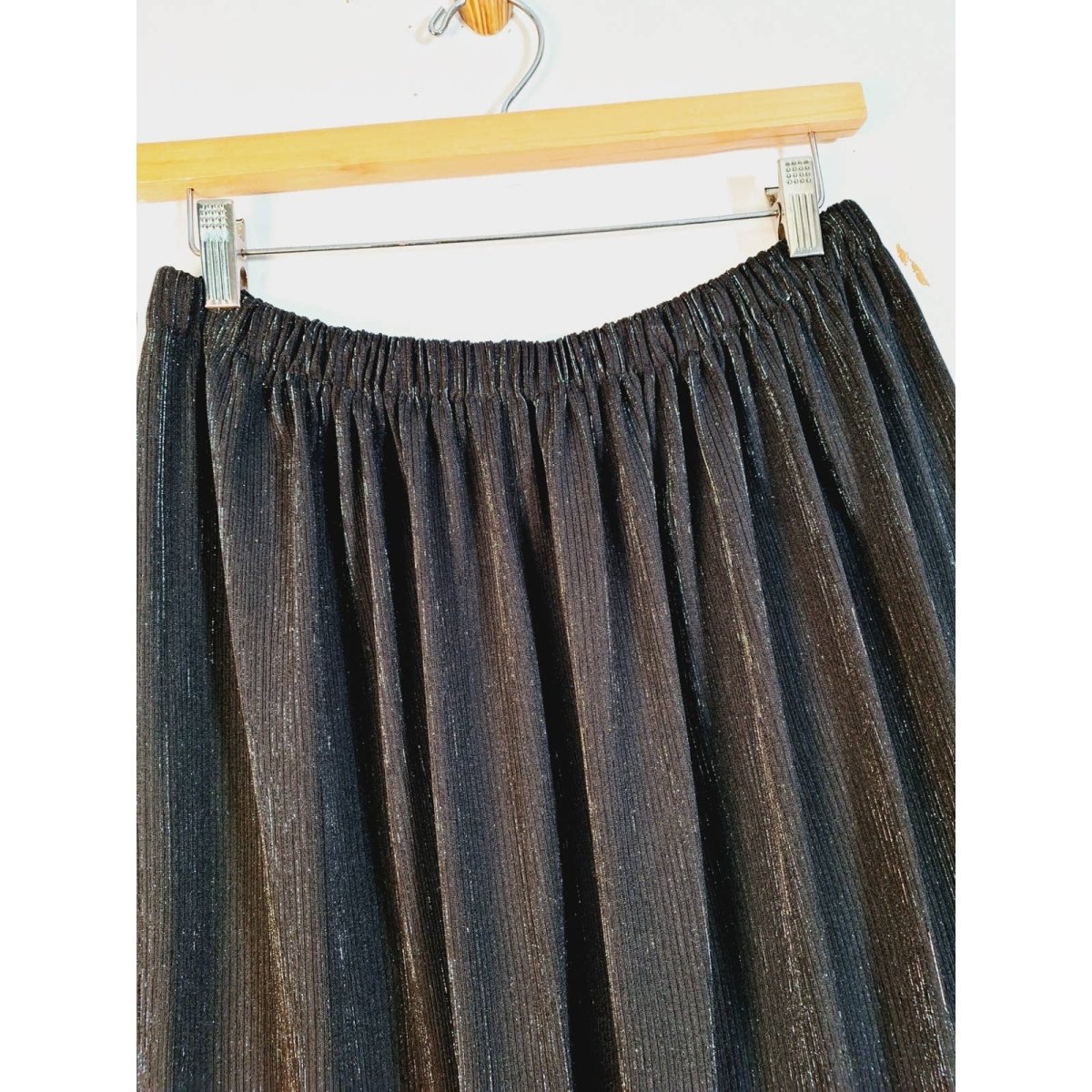 Vintage 70s/80s Homemade Black/Silver Metallic Midi Skirt Size O/S Waist 30-44 - themallvintage The Mall Vintage