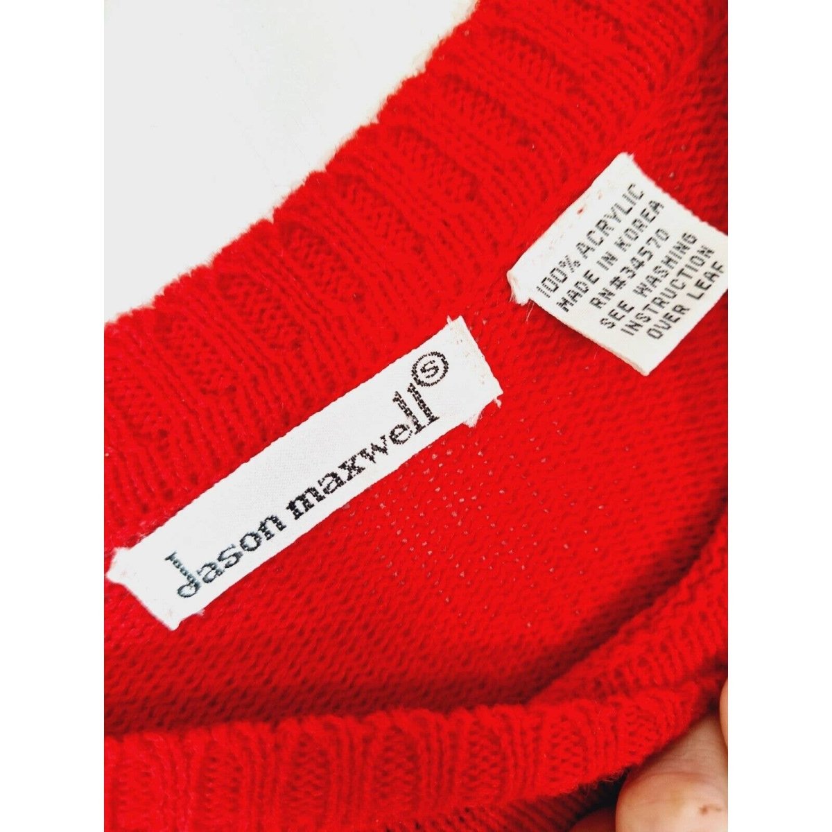 Vintage 70s/80s Red Pullover Crewneck Sweater Size XS/S - themallvintage The Mall Vintage