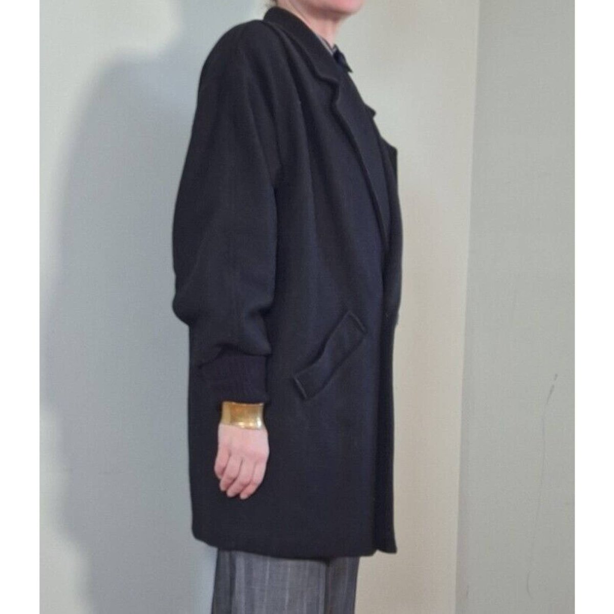 Vintage 80s Black Power Shoulder Dolman Sleeve Coat Women's Size 16 L/XL - themallvintage The Mall Vintage