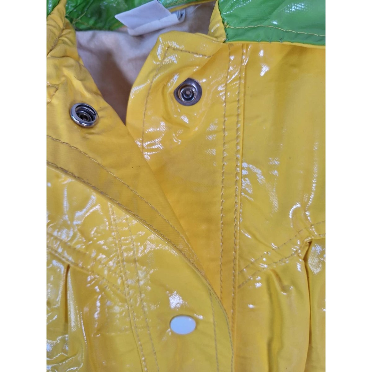 Vintage 80s Vinyl Yellow Raincoat Girls Length 24" Size 5-6ish - themallvintage The Mall Vintage