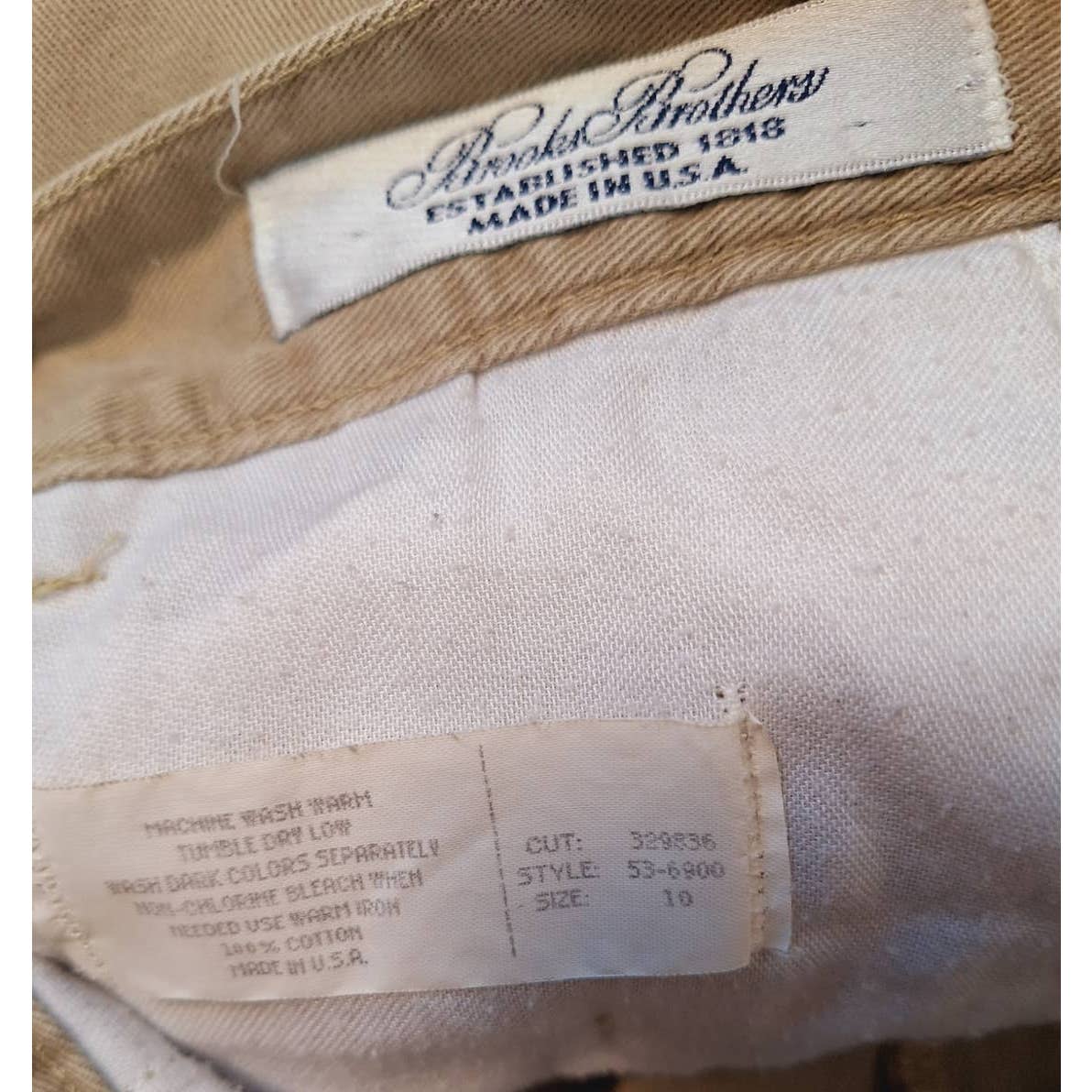 Vintage 80s/90s High Waist Pleated Khaki Pants Women's Size MP 29x28 - themallvintage The Mall Vintage Beige Designer Fall Capslue