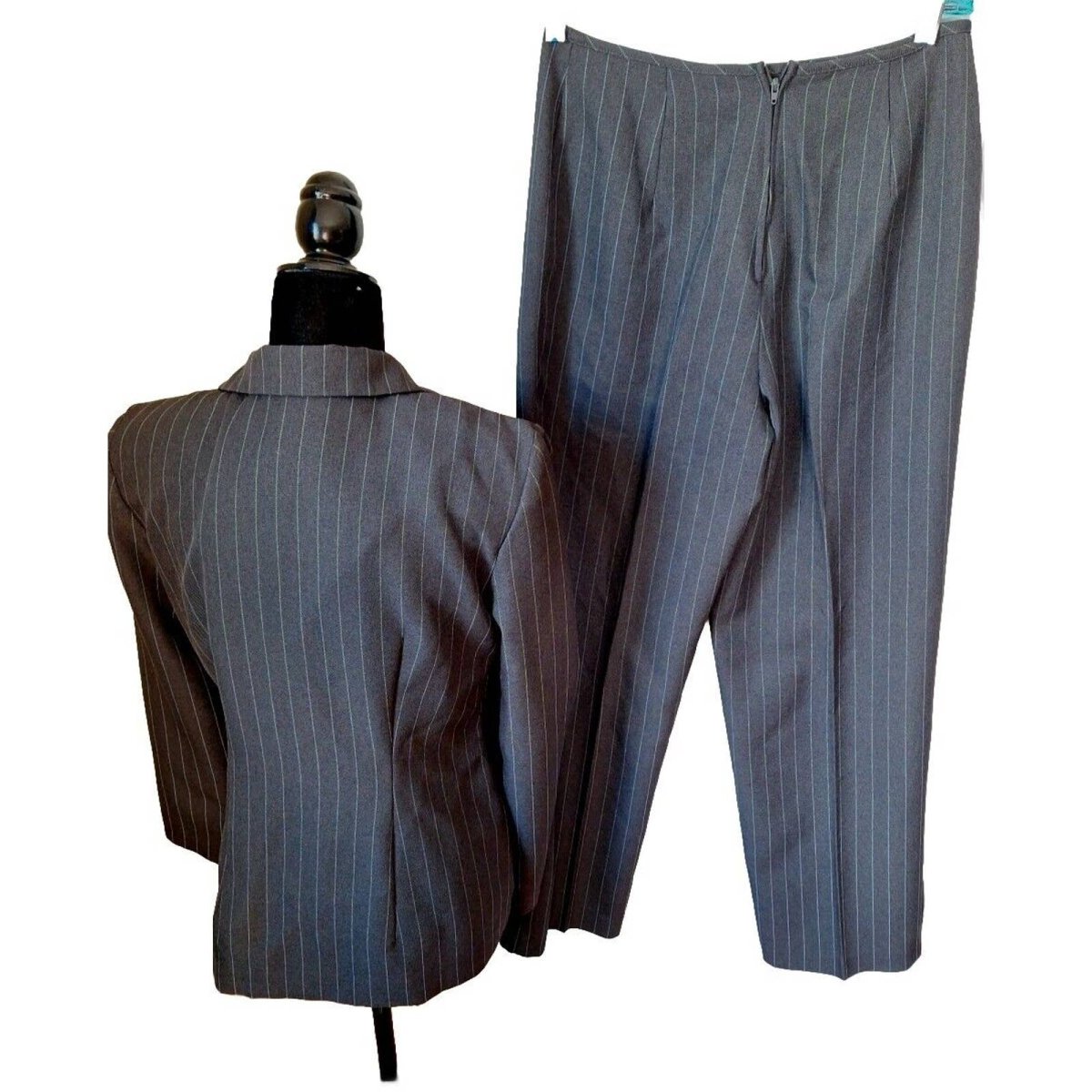 Vintage 90s Gray Pinstripe Double Breasted Pant Suit Women Size S/M - themallvintage The Mall Vintage