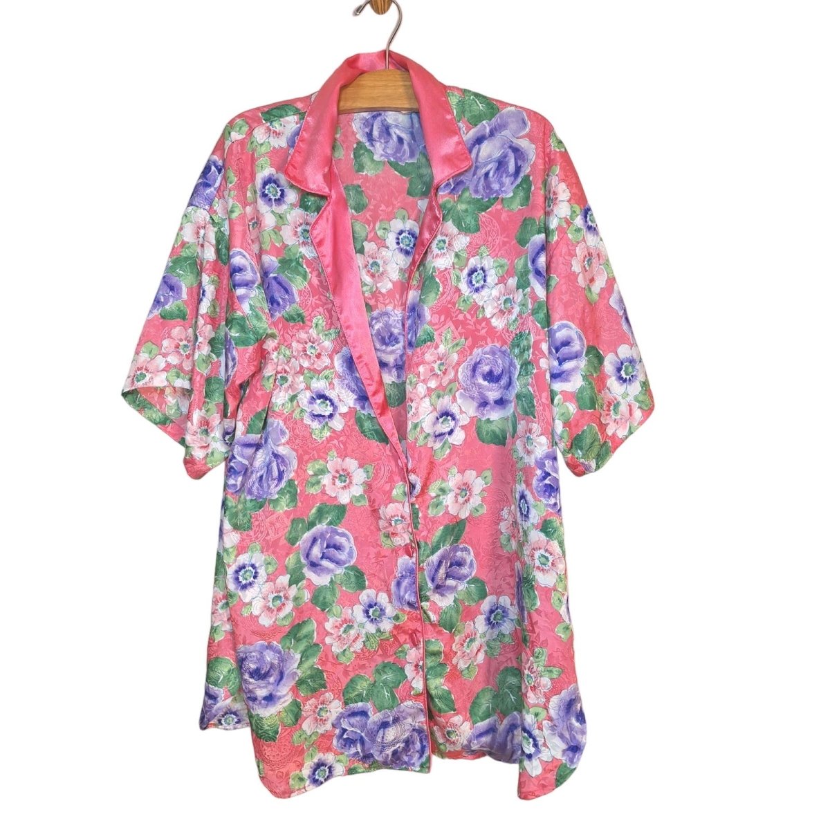 Vintage 90s VS Floral Embossed Satin Sleep Shirt Women Size M/L - themallvintage The Mall Vintage