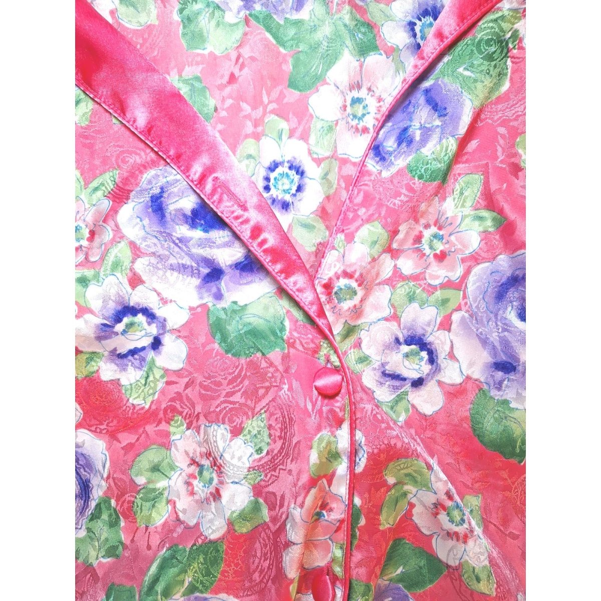 Vintage 90s VS Floral Embossed Satin Sleep Shirt Women Size M/L - themallvintage The Mall Vintage