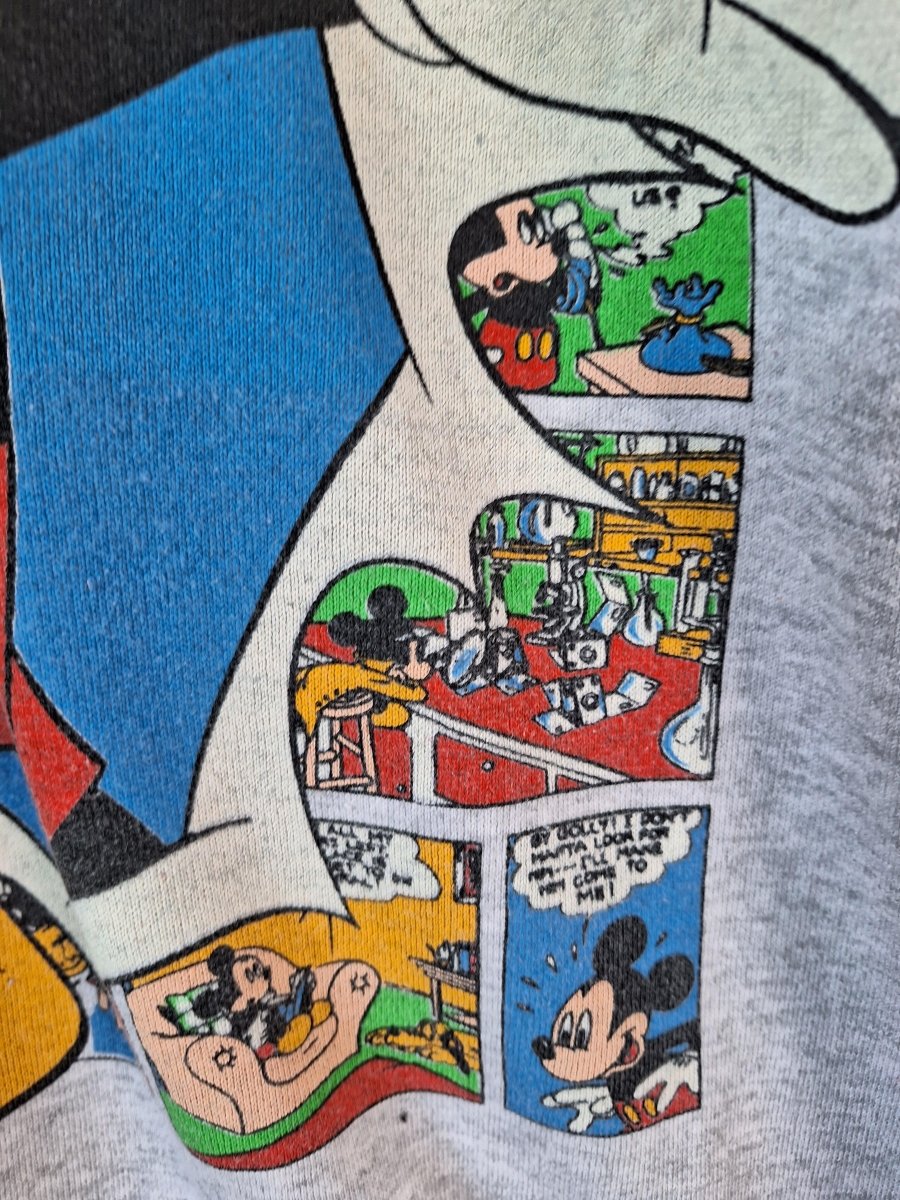 Vintage Mickey Mouse Disney Crewneck - themallvintage The Mall Vintage