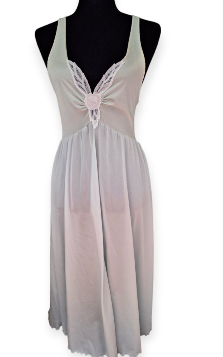 Vintage Olga Nylon Nightgown, 2 Tone, Medium - themallvintage The Mall Vintage