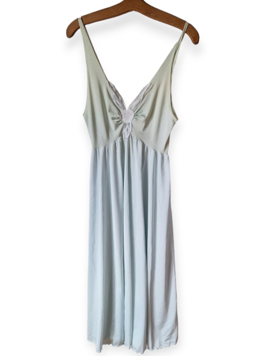 Vintage Olga Nylon Nightgown, 2 Tone, Medium - themallvintage The Mall Vintage