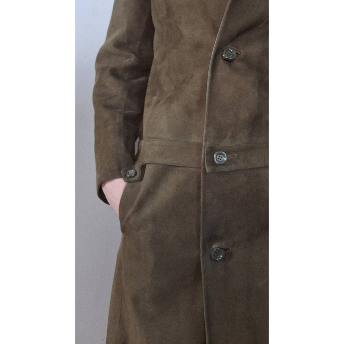 Vintage Olive Green Spanish Suede Coat Women's Size Medium - themallvintage The Mall Vintage