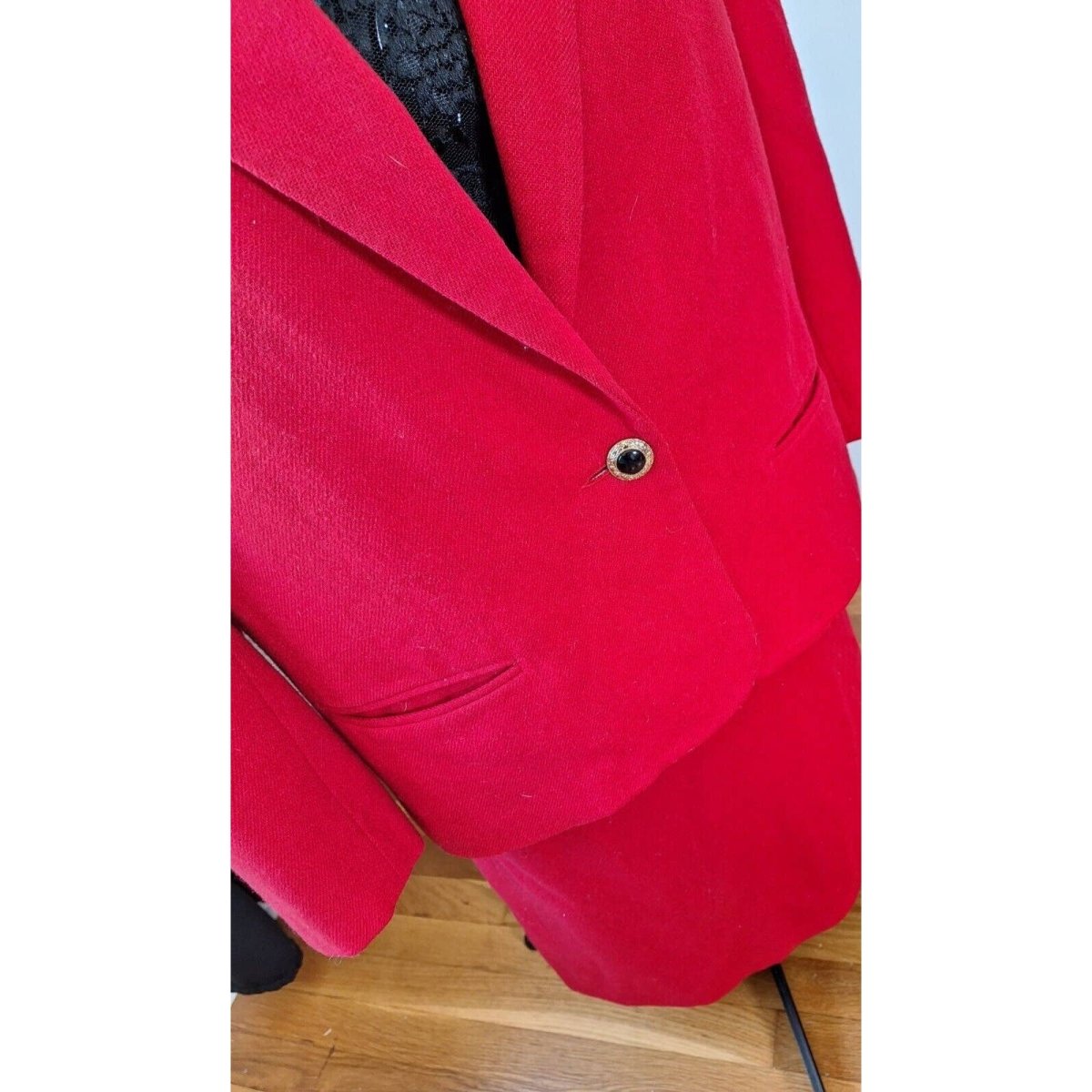 Vintage Red Wool Black Collar Skirt Suit Size 18W 2X - themallvintage The Mall Vintage