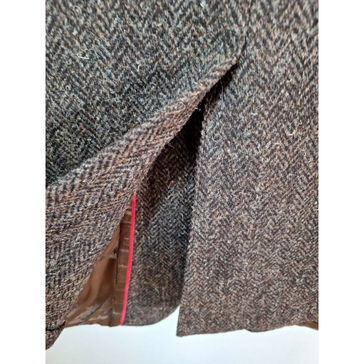 Vintage Wool Herringbone Sport Jacket 40-41 Short - themallvintage The Mall Vintage